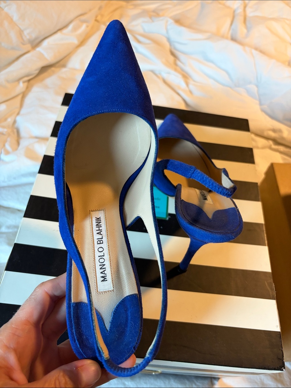 Manolo Blahnik slingback pumps - Picture 3 of 8